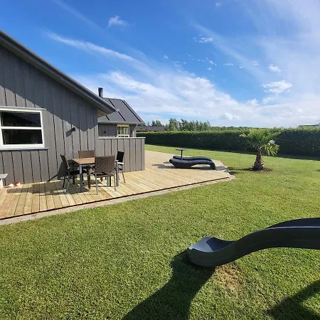Luxury Activity House With Wellness And Enclosed Garden