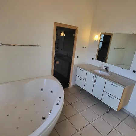 Luxury Activity House With Wellness And Enclosed Garden *