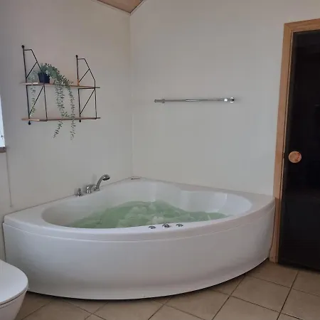 Luxury Activity House With Wellness And Enclosed Garden Casa vacanze *
