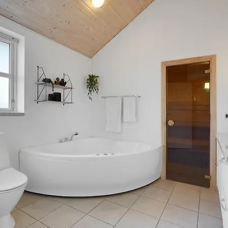 Luxury Activity House With Wellness And Enclosed Garden